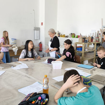Bild vergrößern: 2025-06 Gym Stephaneum Keramikwerkstatt (3)